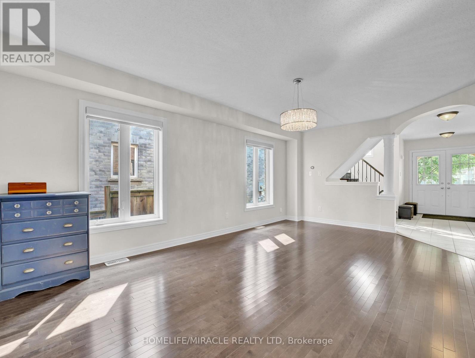 Photo 7 of 26 Stephenson Road, Brantford ON