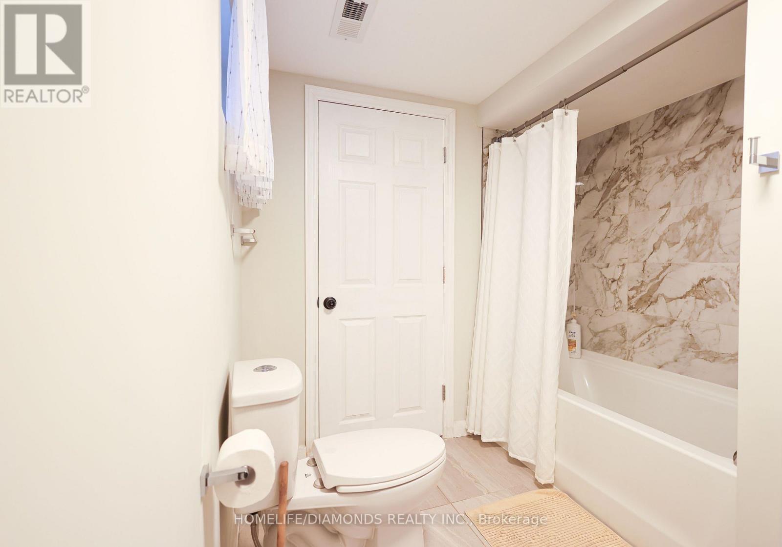 Photo 5 of Bsmt 6178 Drummond Road, Niagara Falls ON