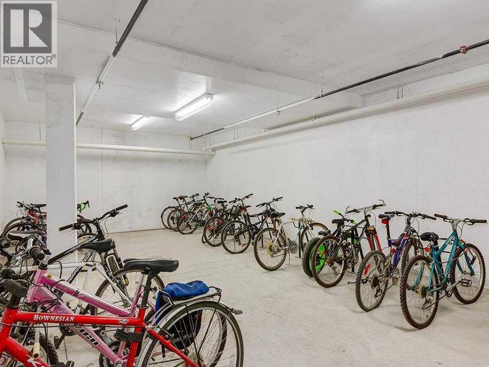 203, 4303 1 Street NE, Calgary, Alberta