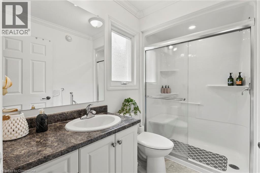 Photo 32 of 3923 Sunset Lane, Vineland ON