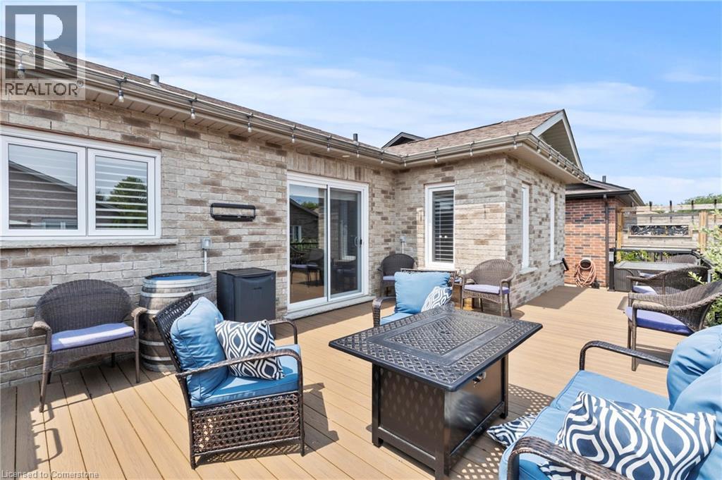 Photo 33 of 3923 Sunset Lane, Vineland ON