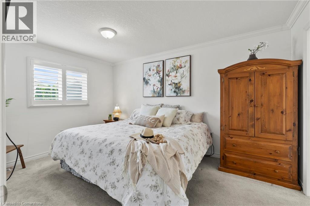 Photo 13 of 3923 Sunset Lane, Vineland ON