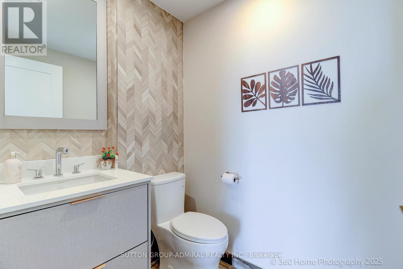 Photo 39 of 3009 10 Inn On The Park Drive, Toronto ON