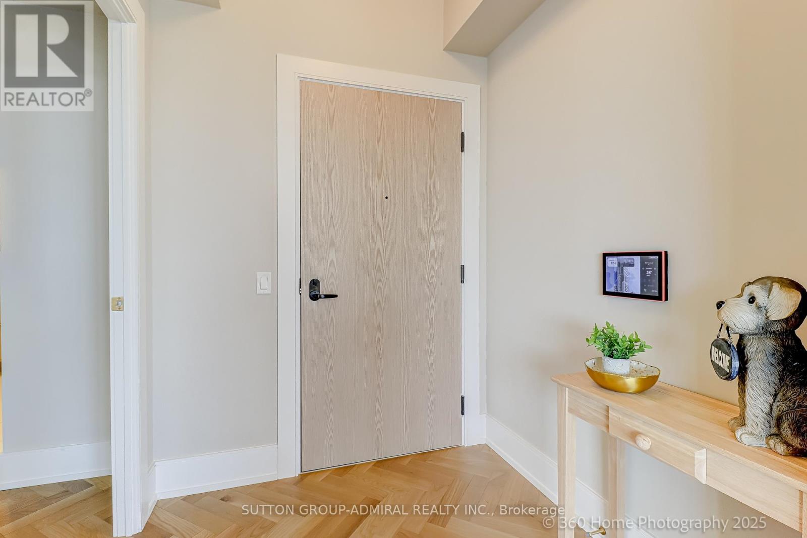 Photo 17 of 3009 10 Inn On The Park Drive, Toronto ON