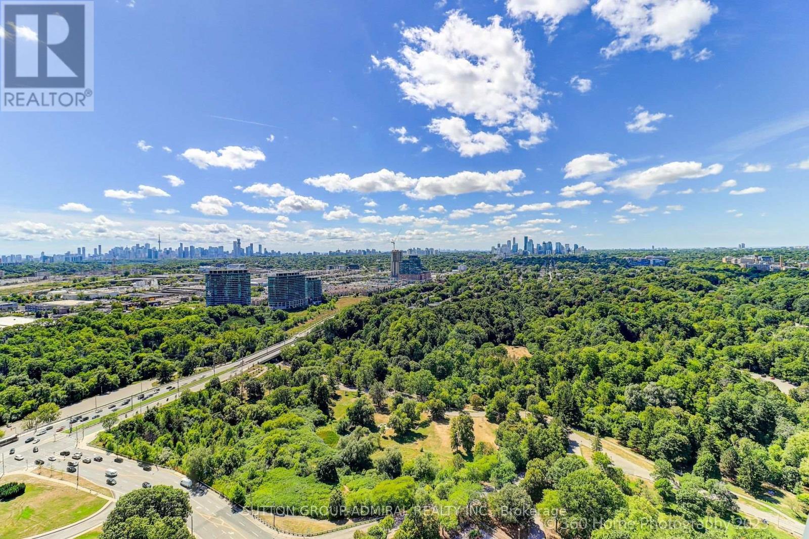 Photo 7 of 3009 10 Inn On The Park Drive, Toronto ON