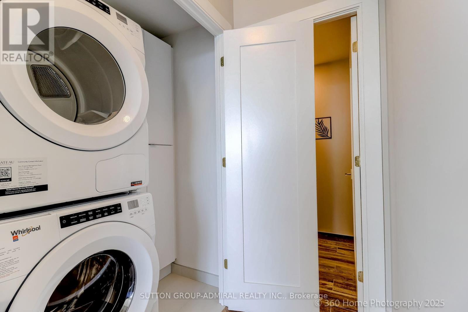 Photo 32 of 3009 10 Inn On The Park Drive, Toronto ON
