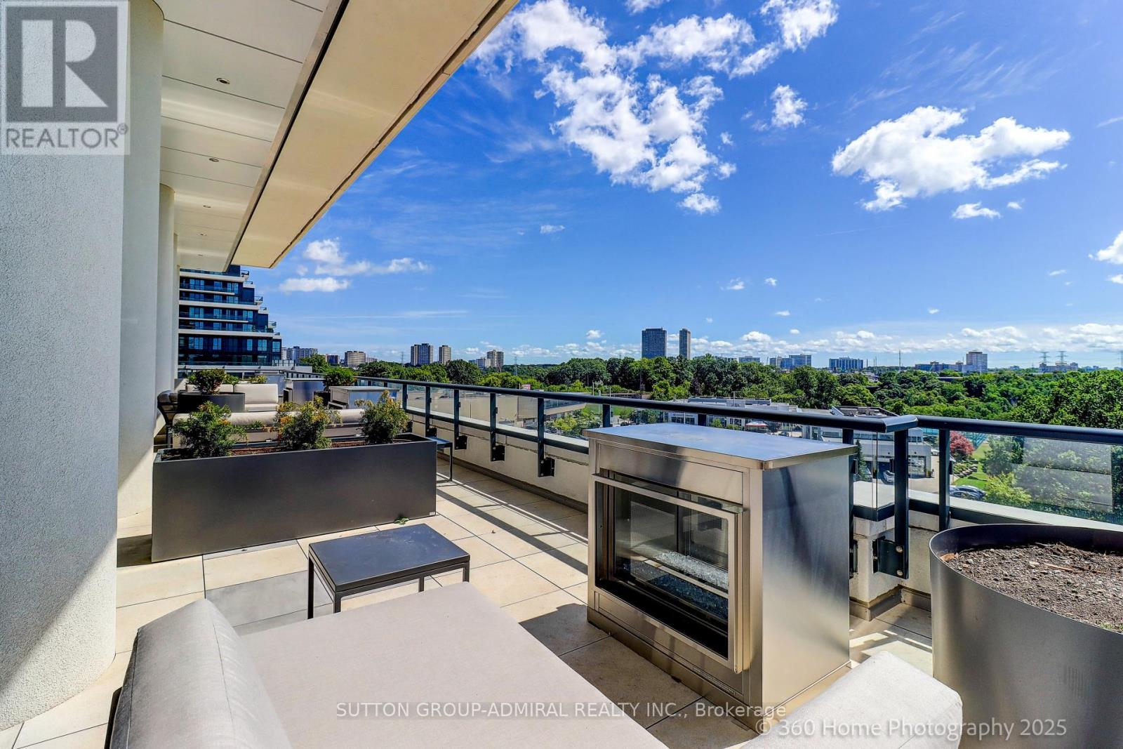 Photo 25 of 3009 10 Inn On The Park Drive, Toronto ON