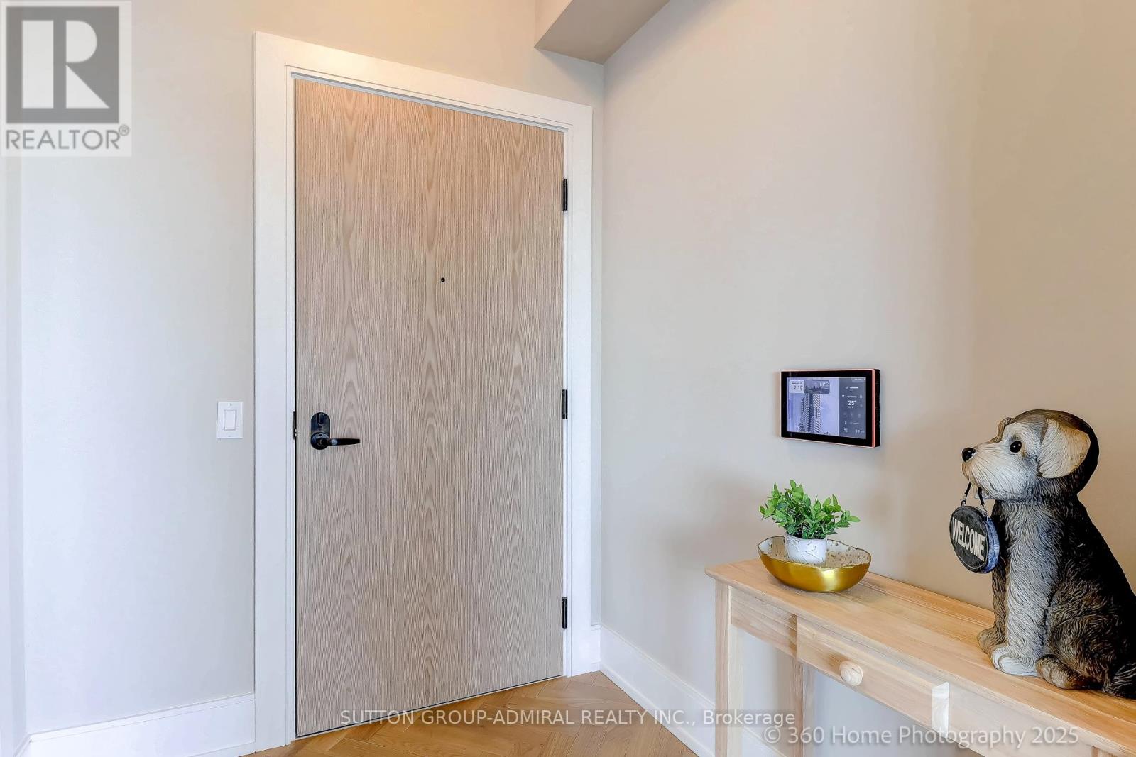 Photo 24 of 3009 10 Inn On The Park Drive, Toronto ON