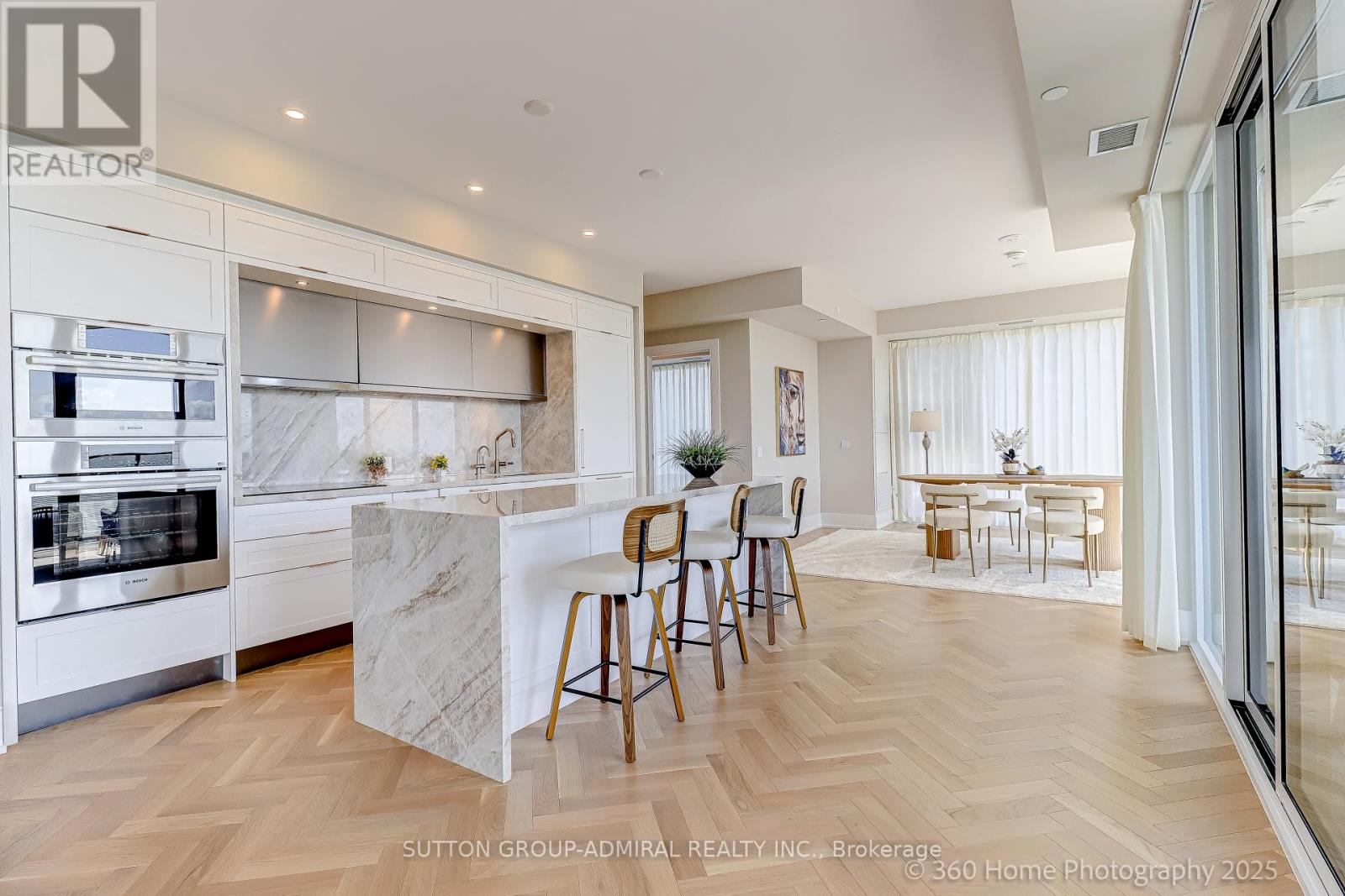 Photo 19 of 3009 10 Inn On The Park Drive, Toronto ON