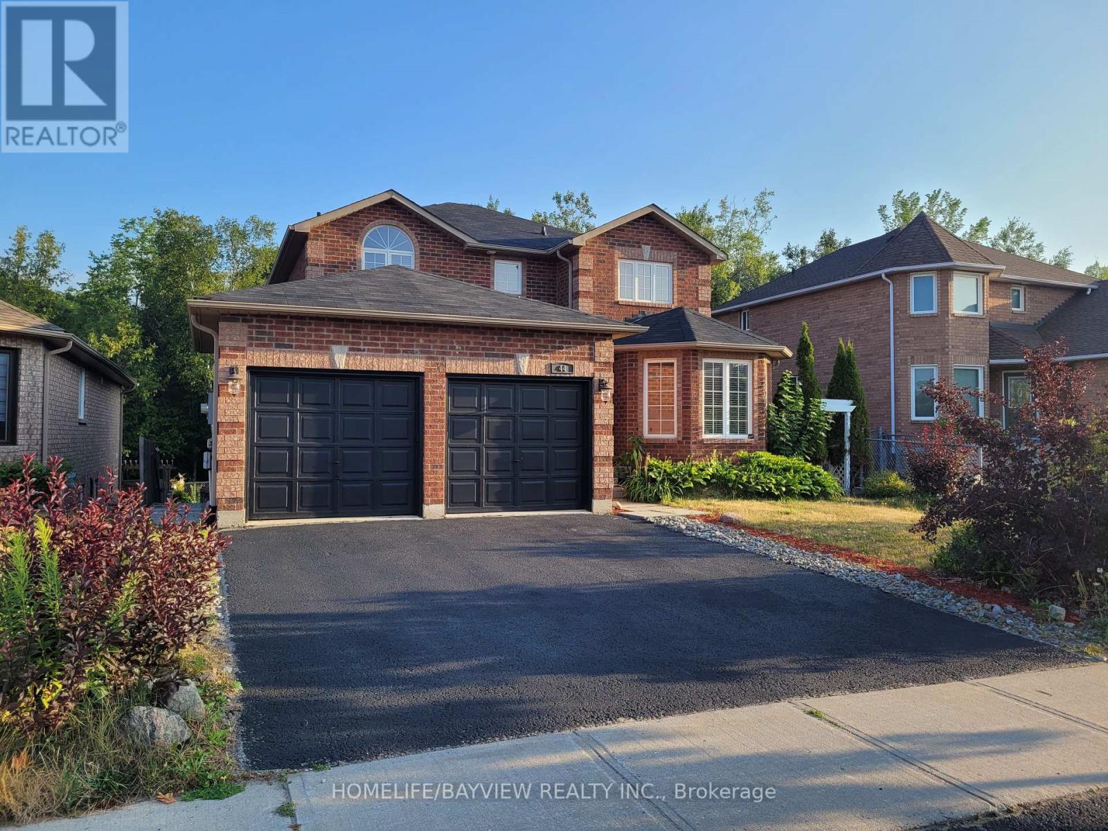 Photo 30 of 44 Thicketwood Avenue, Barrie ON