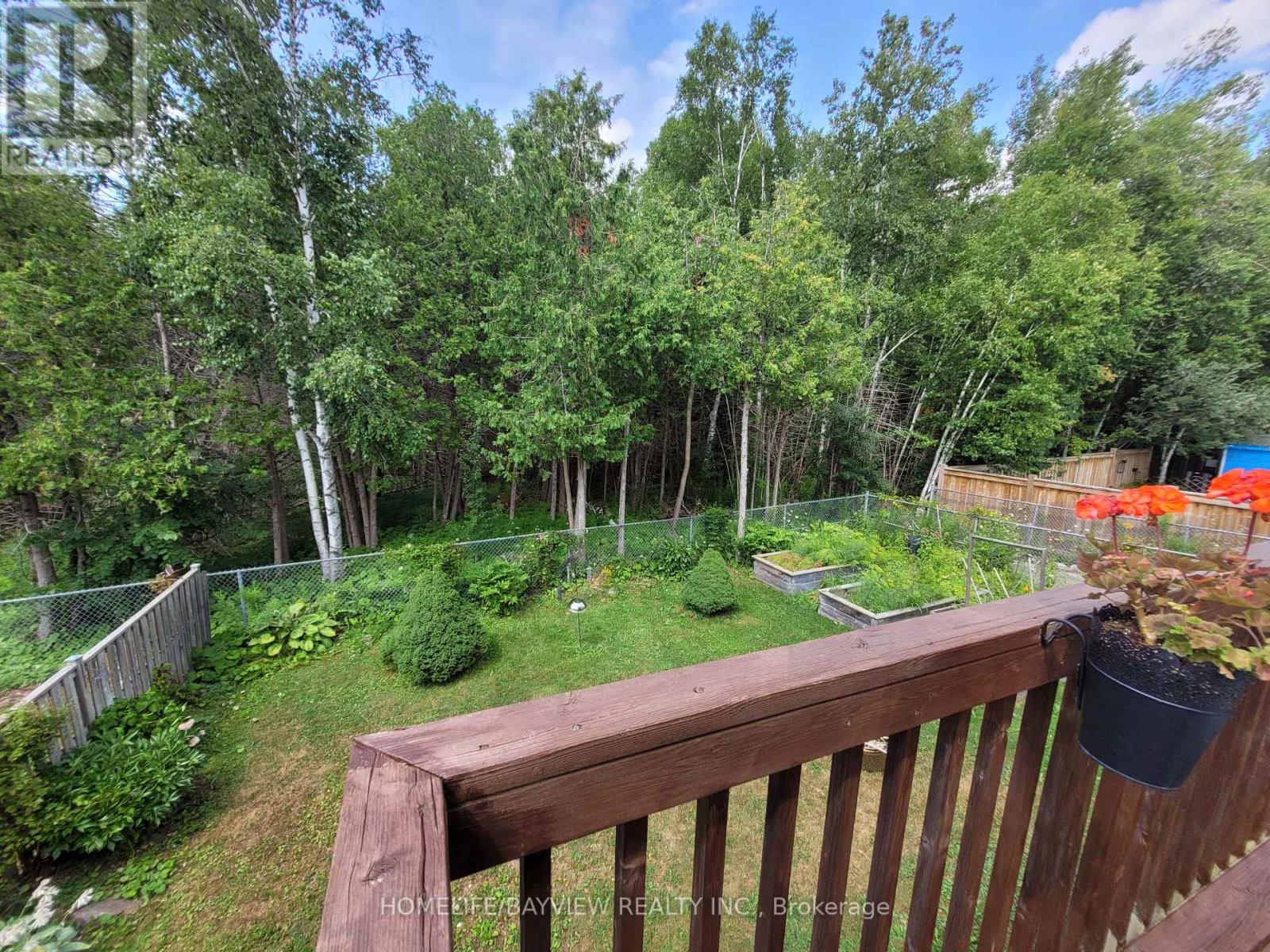 Photo 42 of 44 Thicketwood Avenue, Barrie ON