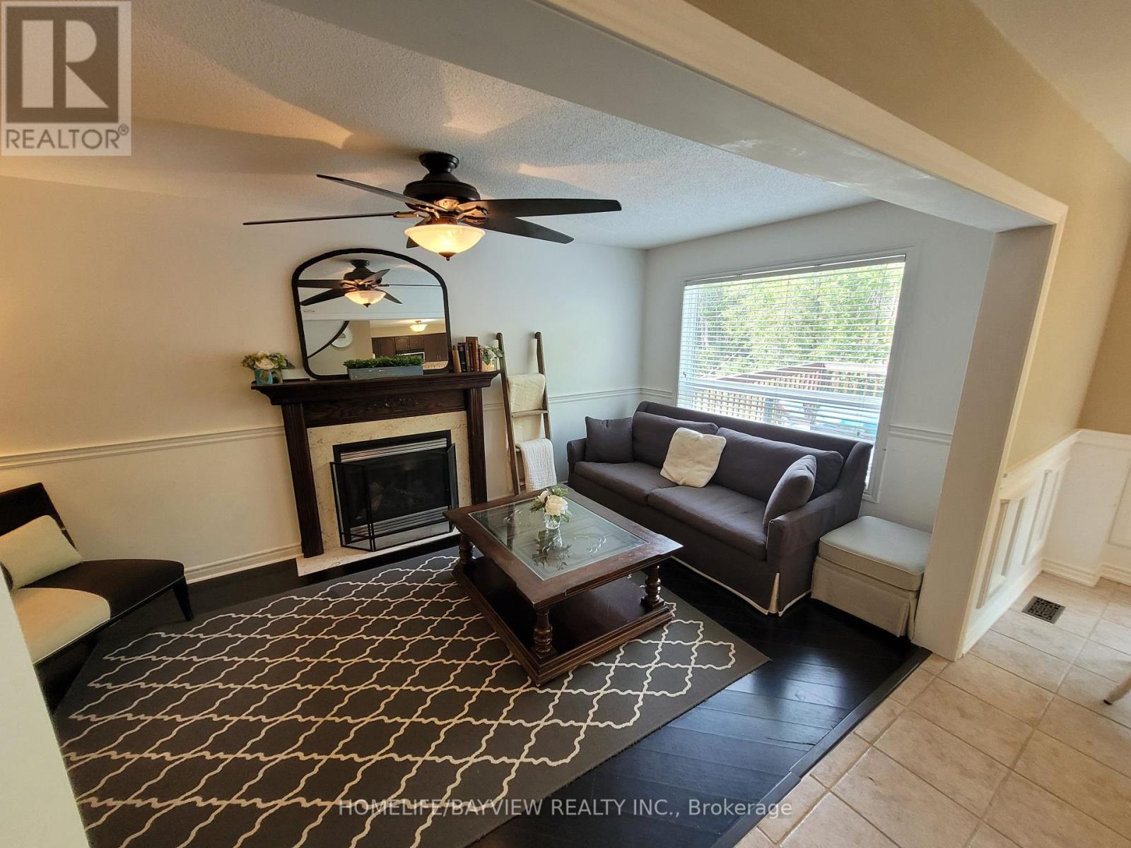 Photo 24 of 44 Thicketwood Avenue, Barrie ON