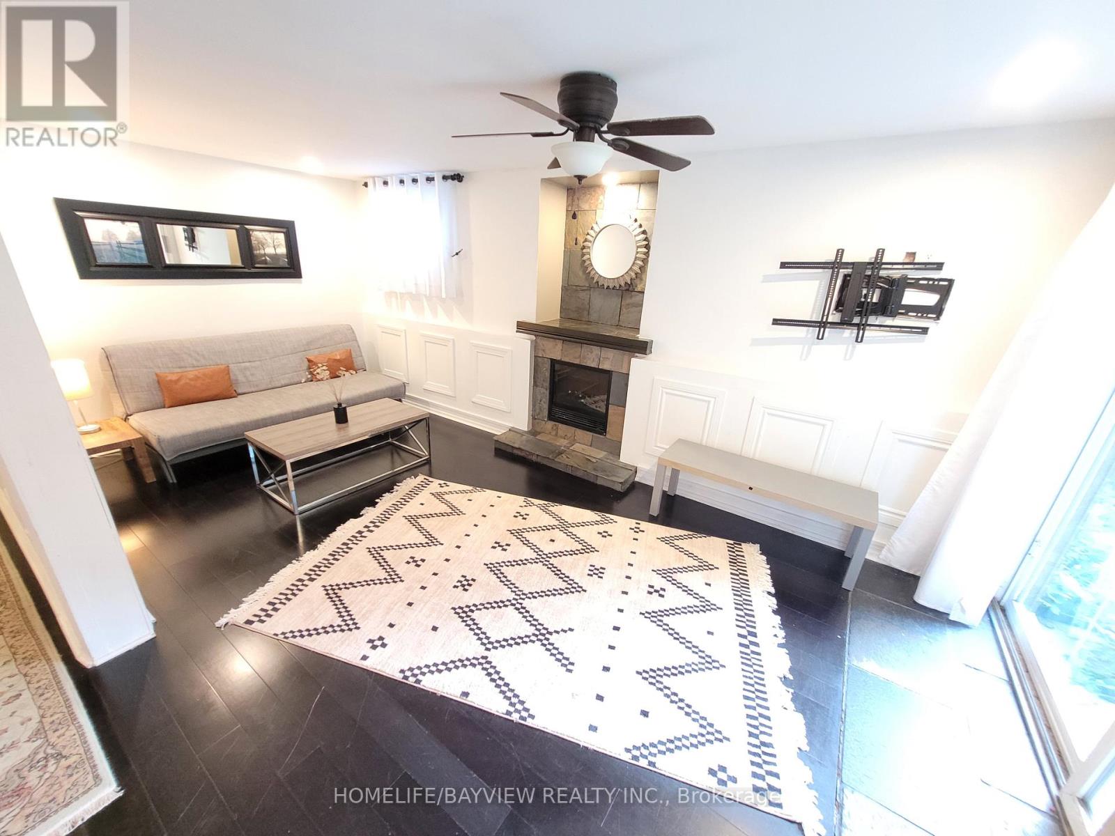 Photo 6 of 44 Thicketwood Avenue, Barrie ON