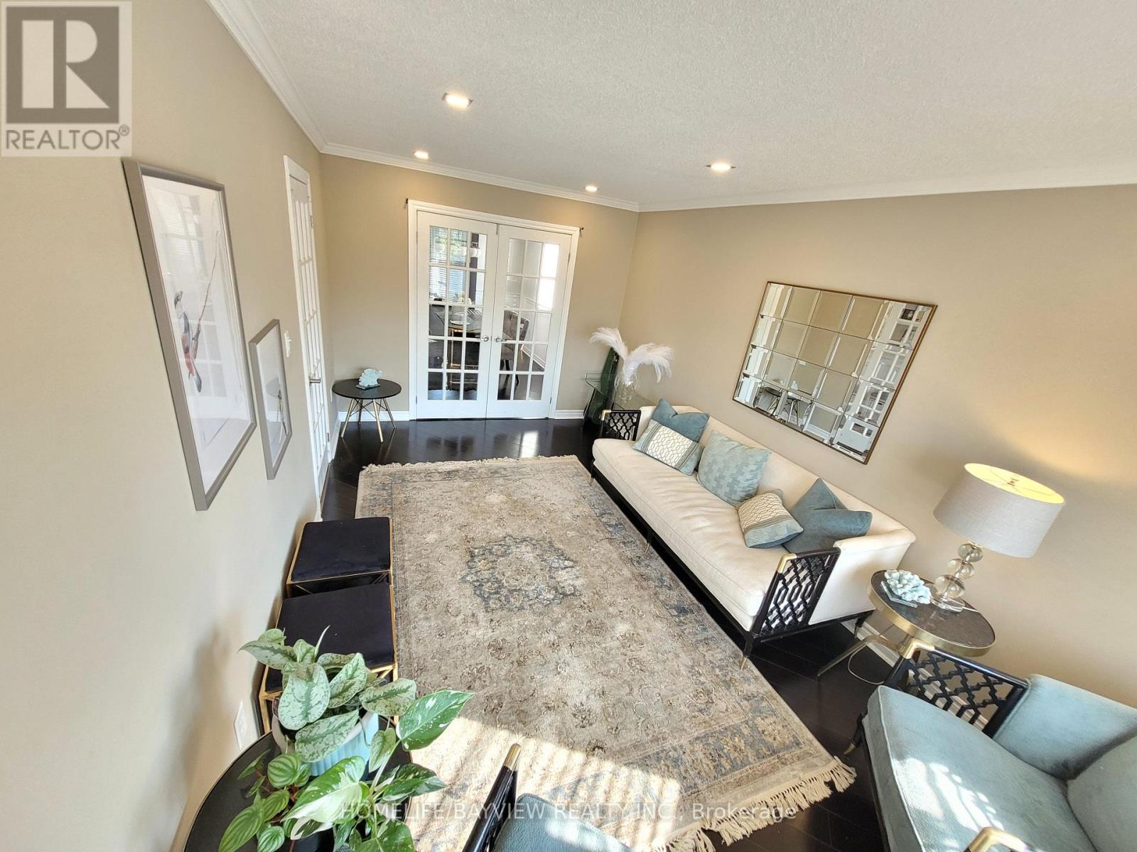 Photo 7 of 44 Thicketwood Avenue, Barrie ON