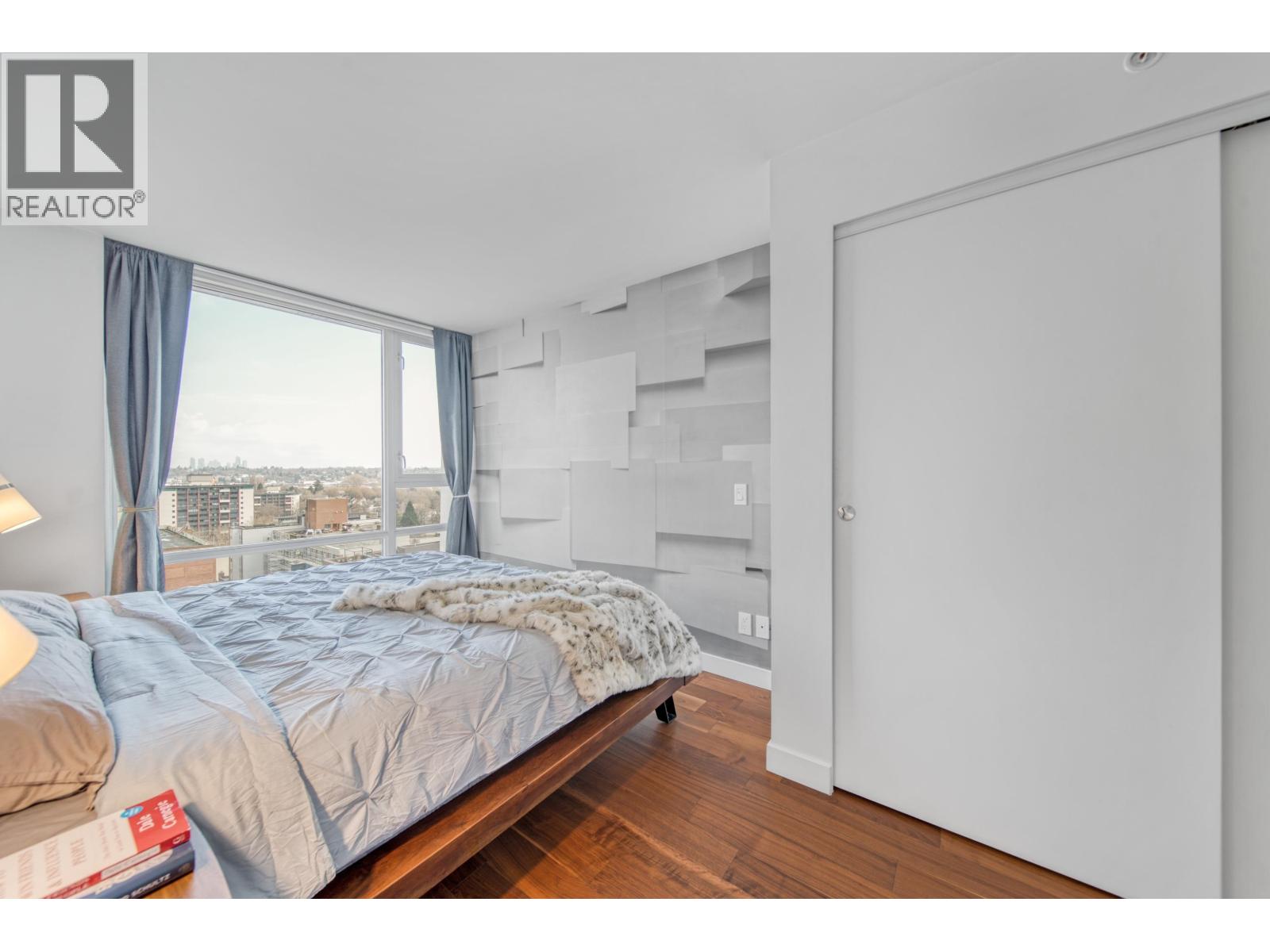 Photo 2 of Ph 7 188 Keefer Street, Vancouver BC
