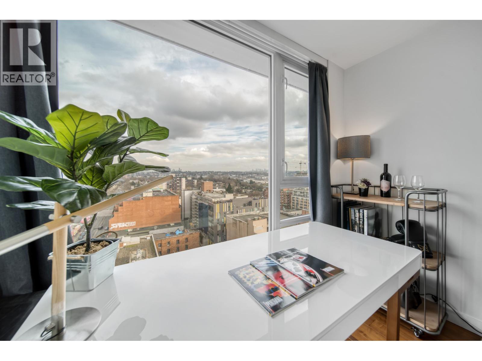Photo 10 of Ph 7 188 Keefer Street, Vancouver BC