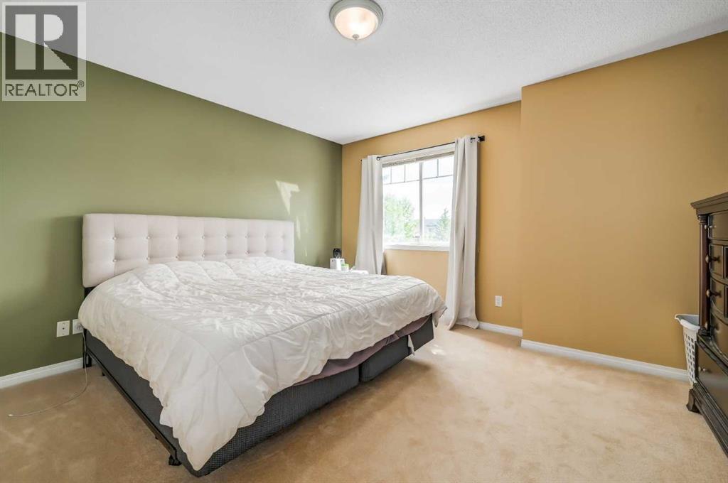Single Family House 4 Level for Sale in  Country Hills Cove NW Country Hills Calgary 