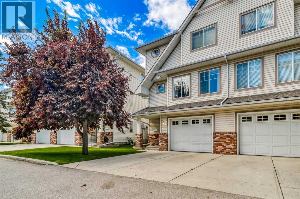 22 Country Hills Cove NW, Calgary, Alberta