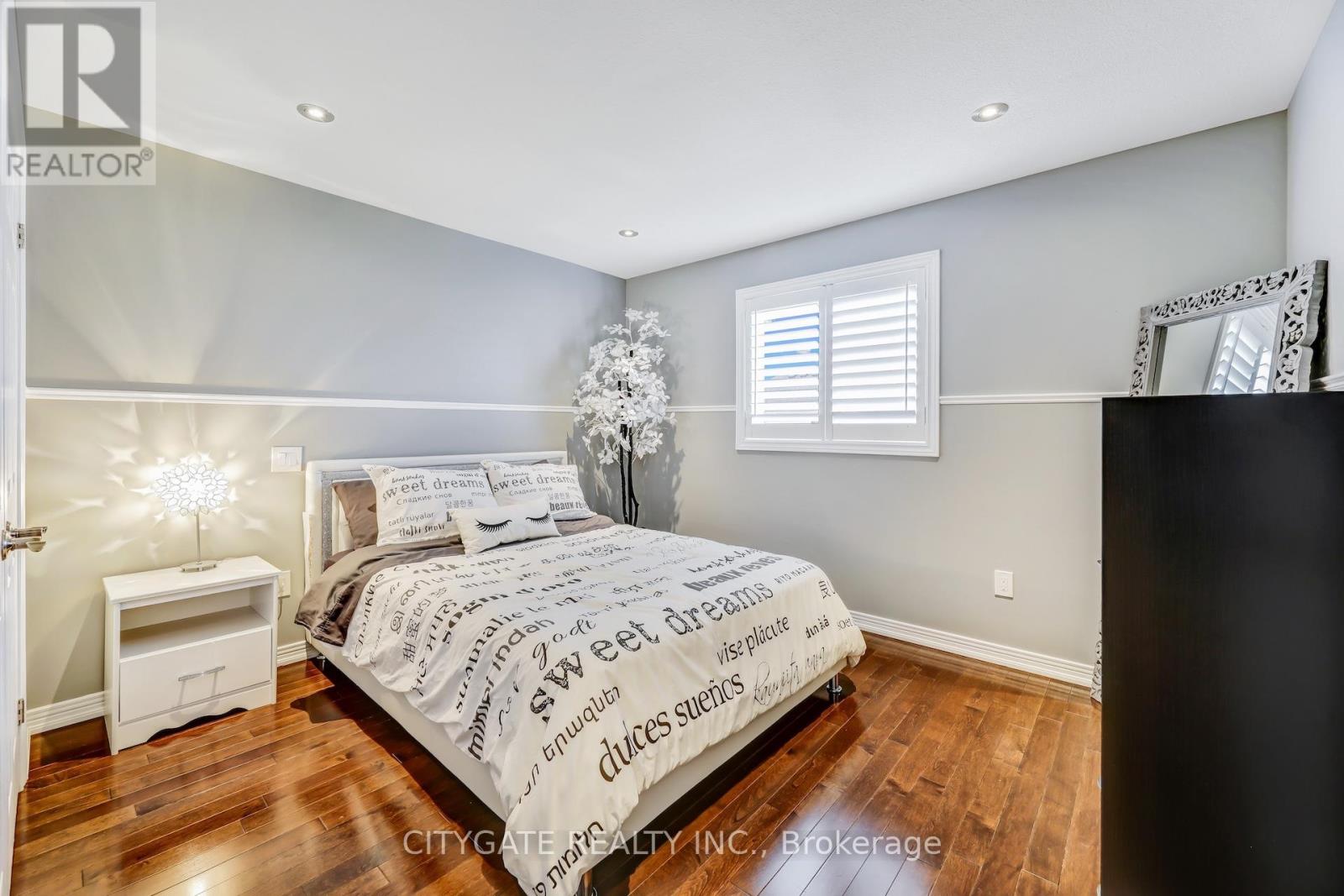 Photo 30 of 24 Simpson Avenue, Hamilton ON