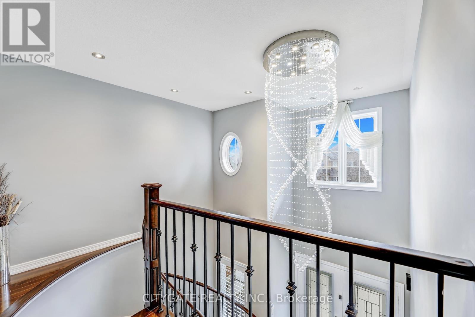 Photo 20 of 24 Simpson Avenue, Hamilton ON