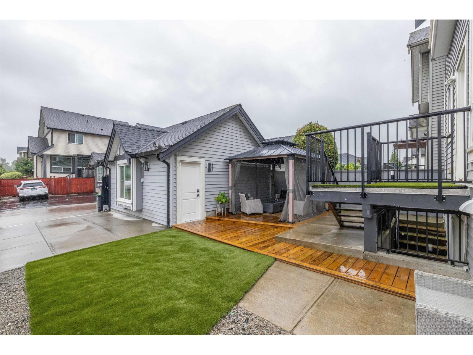 Photo 31 of 19105 72 Avenue, Surrey BC