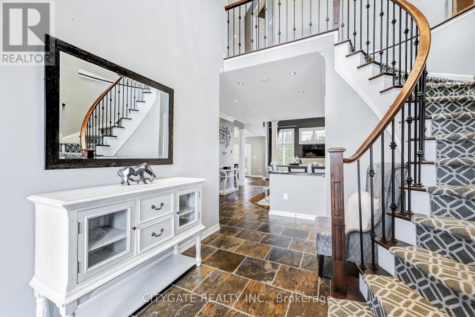 Photo 6 of 24 Simpson Avenue, Hamilton ON
