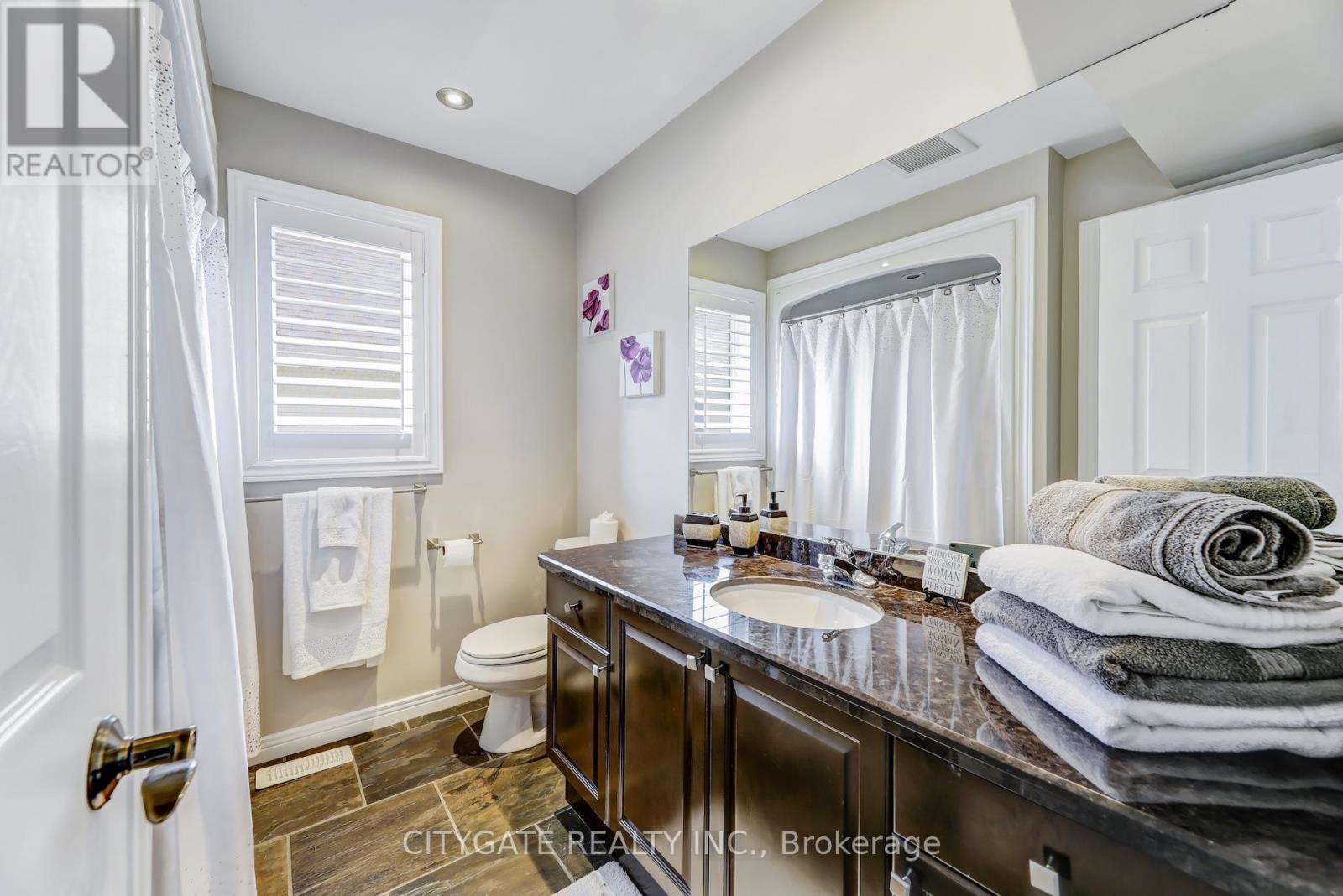 Photo 32 of 24 Simpson Avenue, Hamilton ON