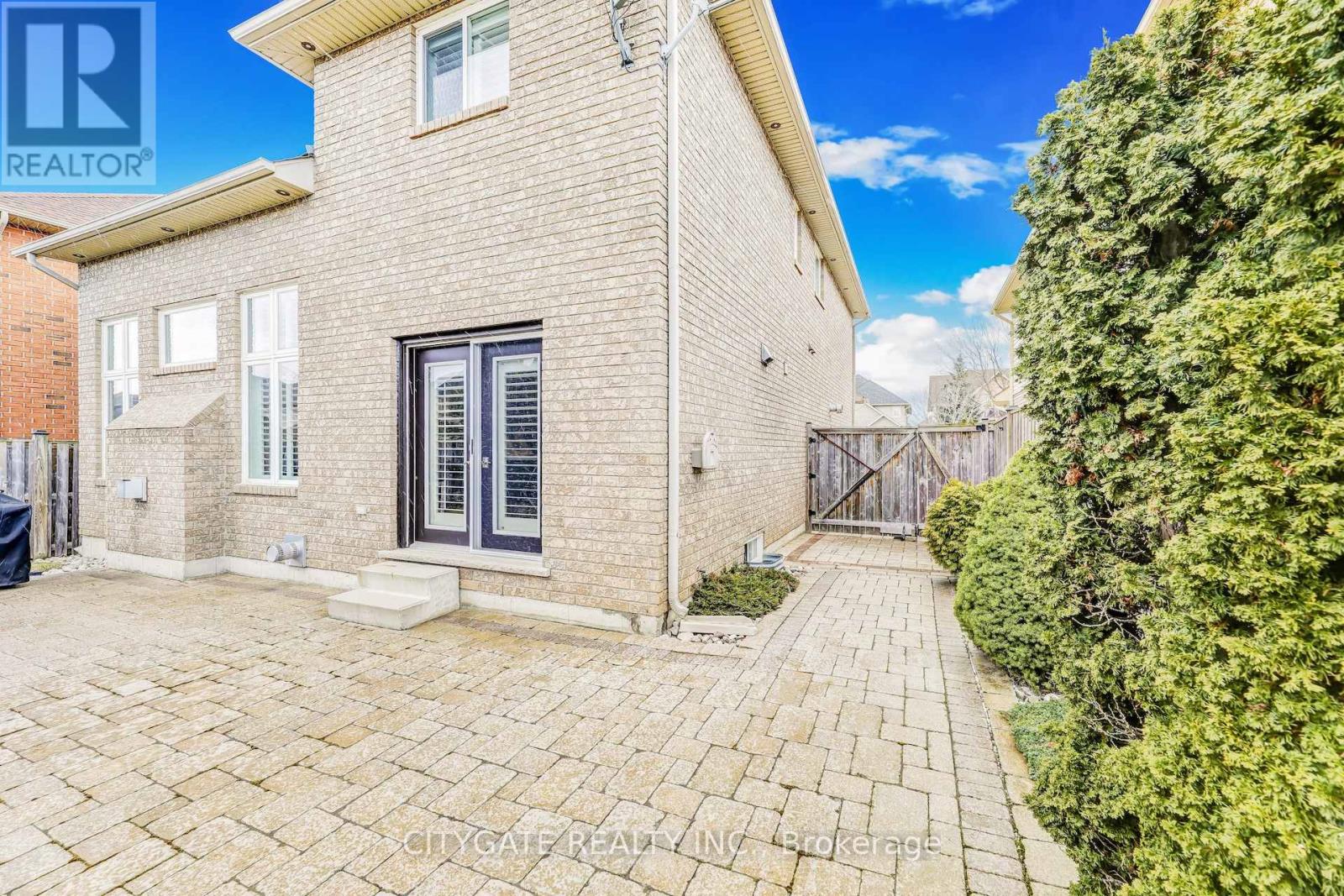 Photo 46 of 24 Simpson Avenue, Hamilton ON