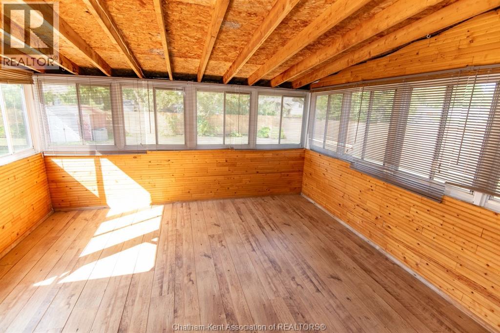 Photo 35 of 74 St Michael Avenue, Chatham ON