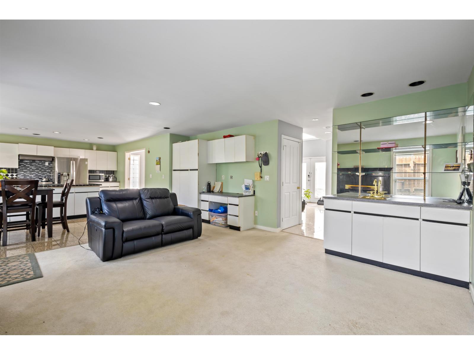 Photo 10 of 2016 Monteray Place, Abbotsford BC
