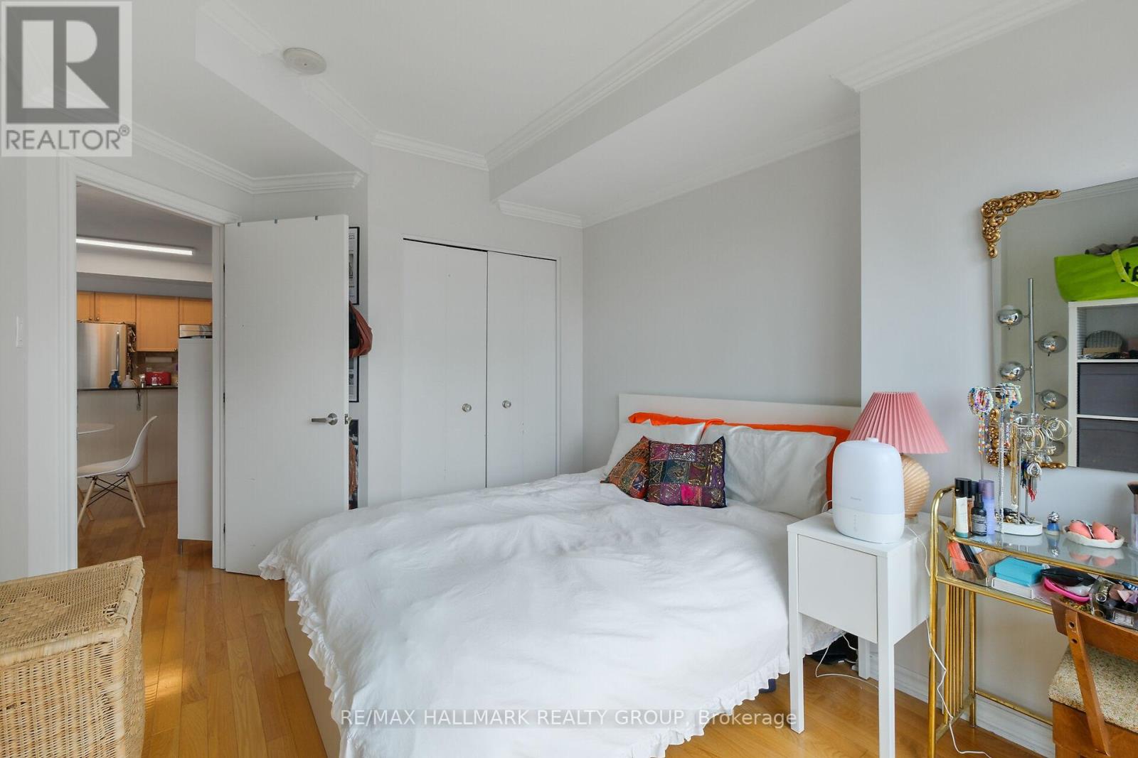 Photo 16 of 706 200 Rideau Street, Ottawa ON