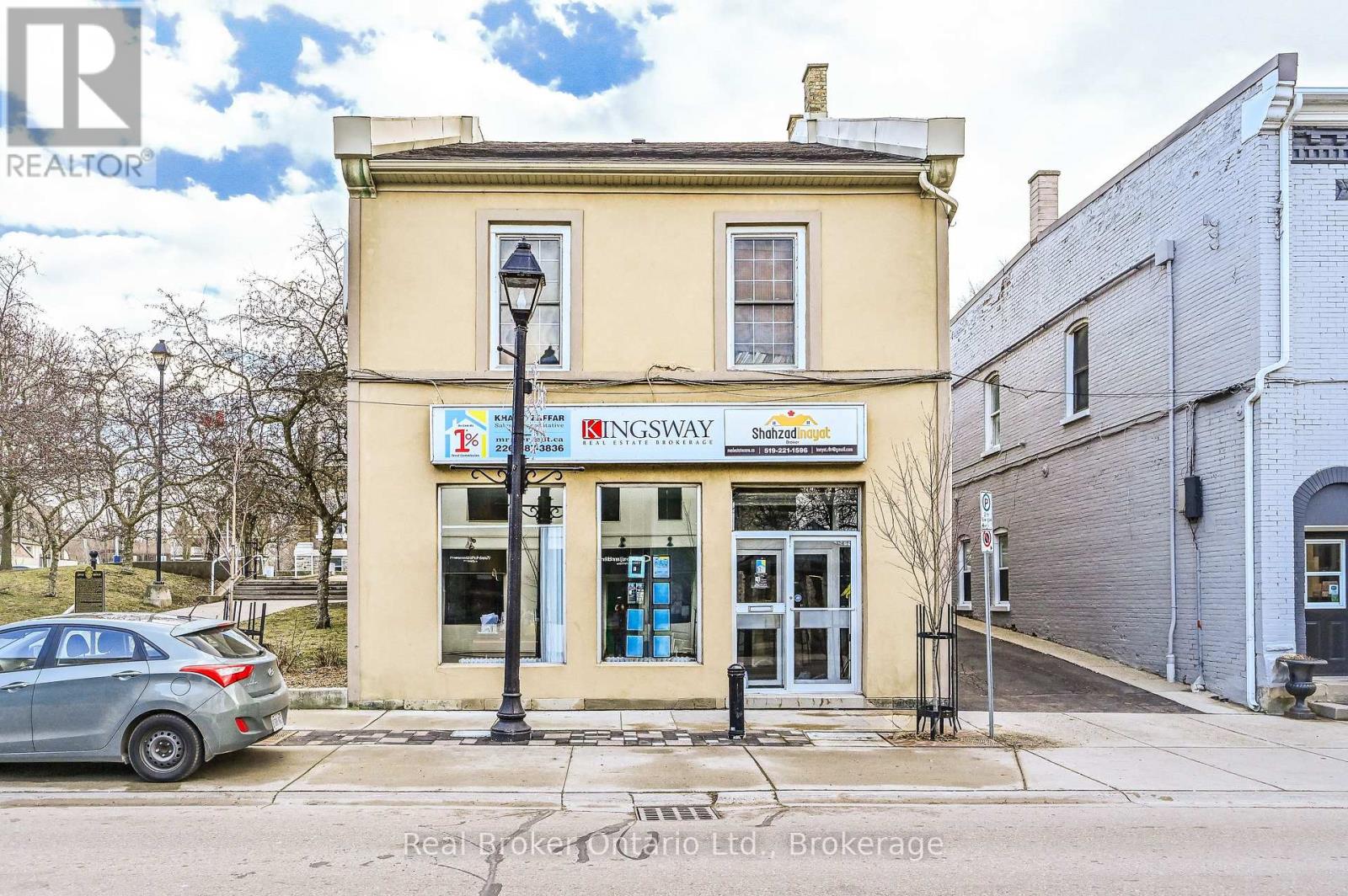 Photo 35 of 26 Queen Street E, Cambridge ON