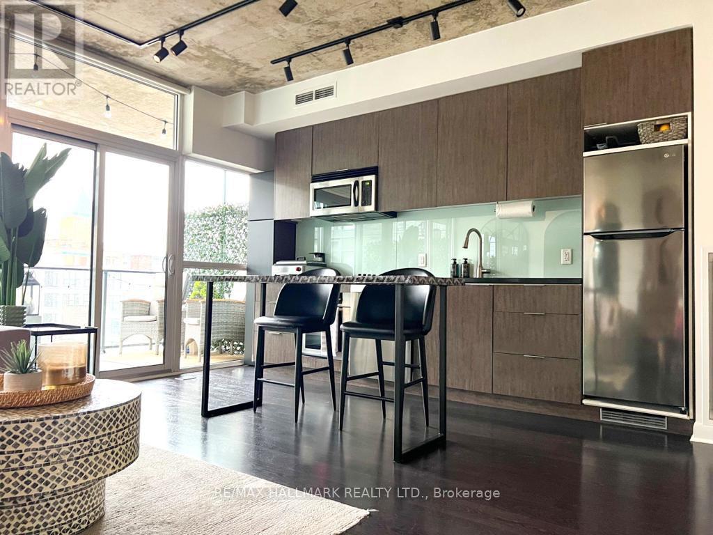 Photo 11 of 1003 478 King Street W, Toronto ON