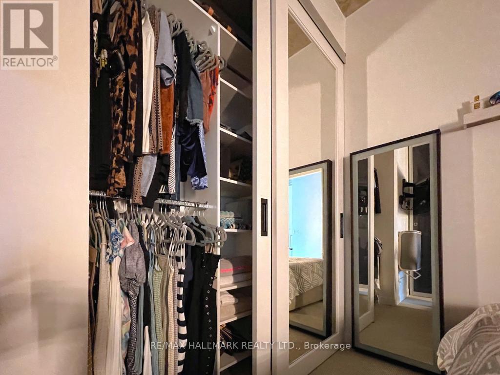 Photo 13 of 1003 478 King Street W, Toronto ON