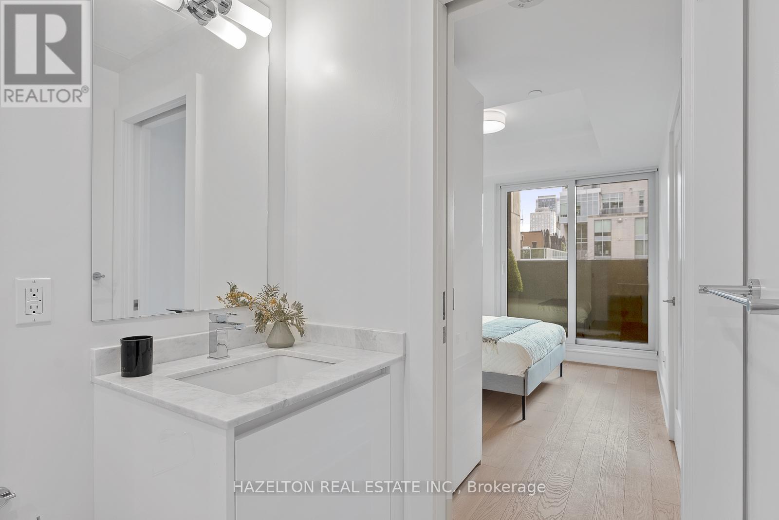 Photo 15 of 302 128 Pears Avenue, Toronto ON