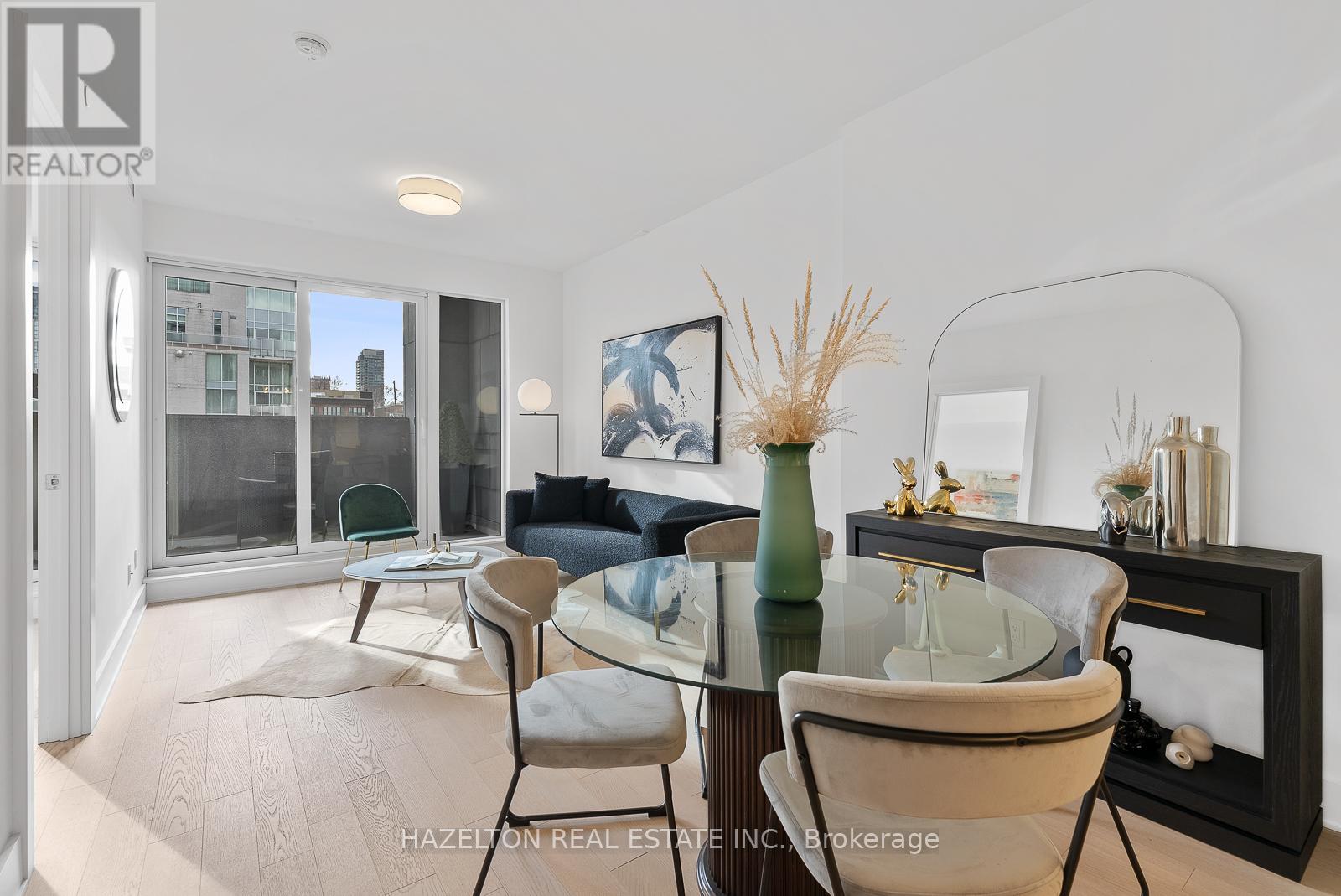 Photo 5 of 302 128 Pears Avenue, Toronto ON