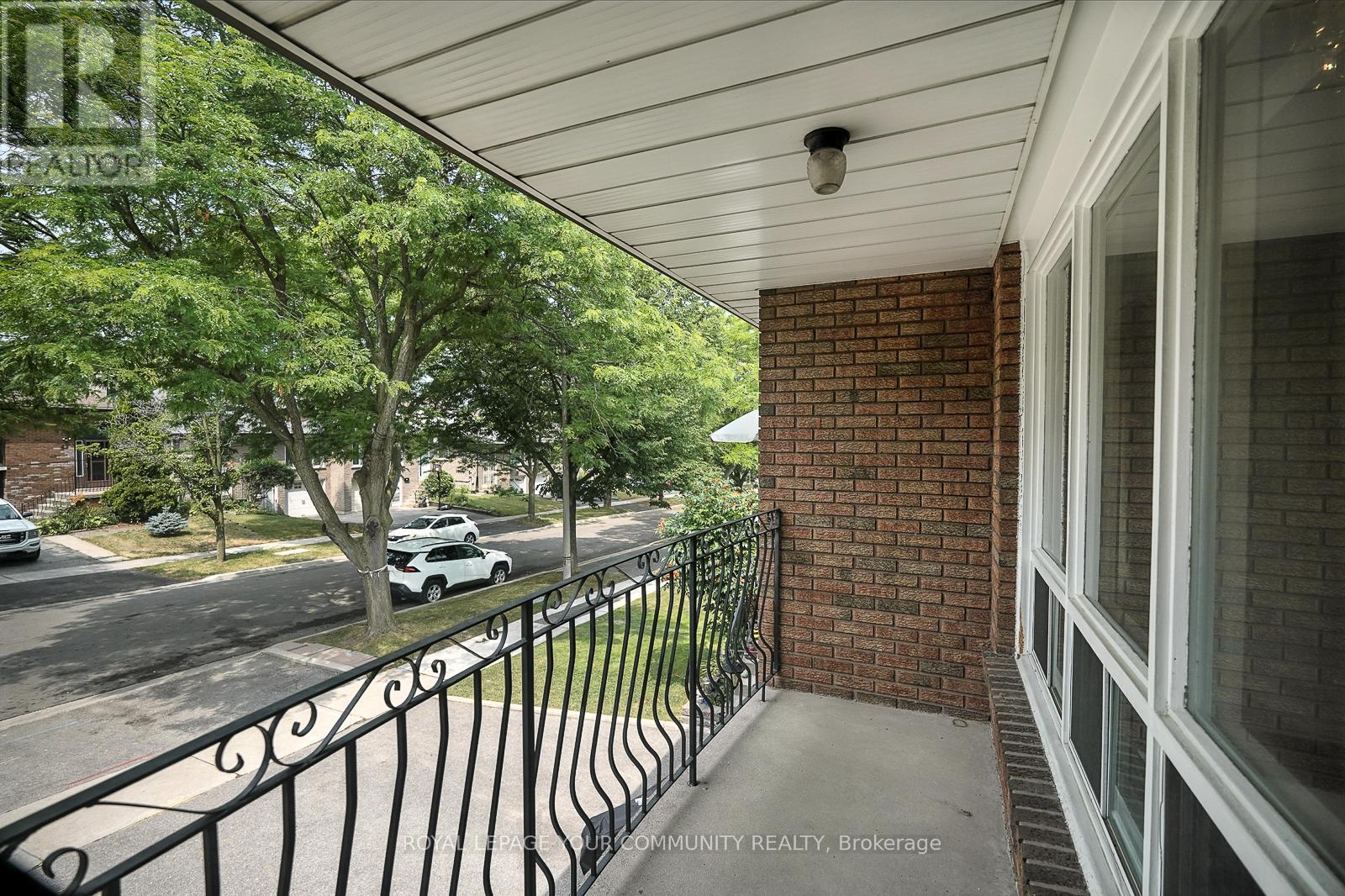 Photo 5 of 72 Fred Bland Crescent, Toronto ON