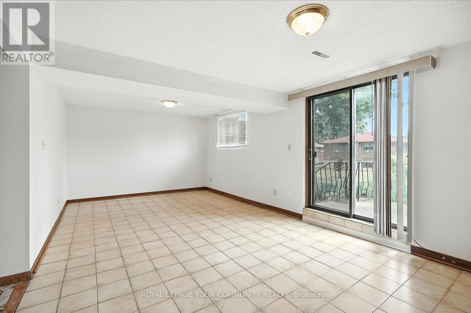 Photo 29 of 72 Fred Bland Crescent, Toronto ON