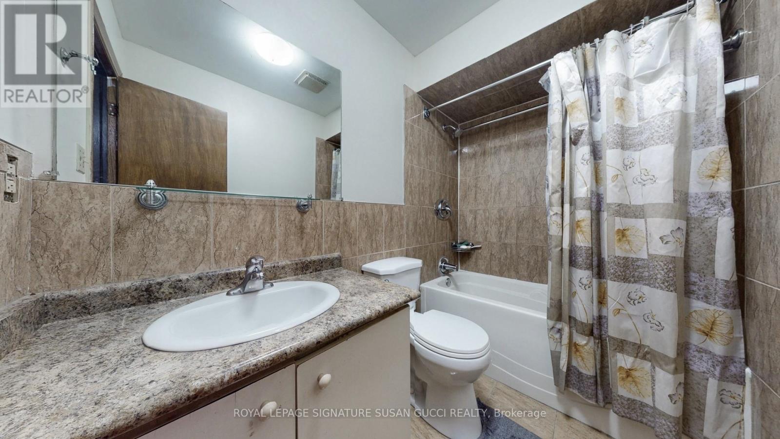 Photo 30 of 46 Albion Avenue, Toronto ON