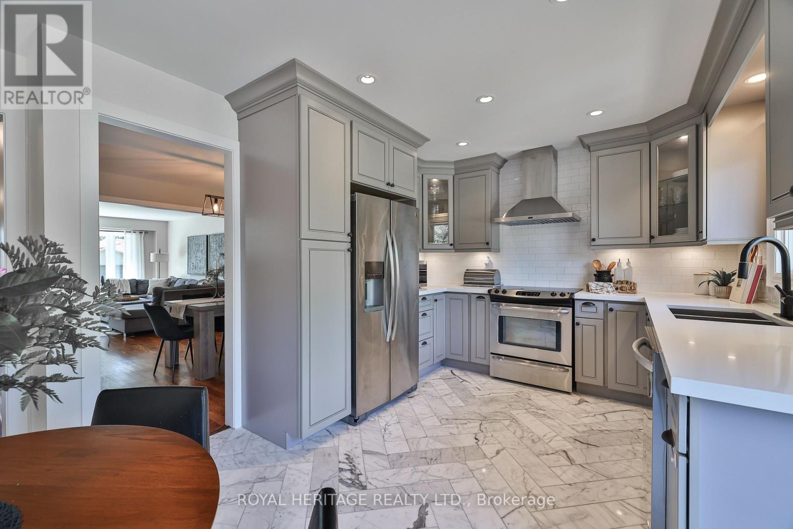 Photo 46 of 532 Powell Road, Whitby ON