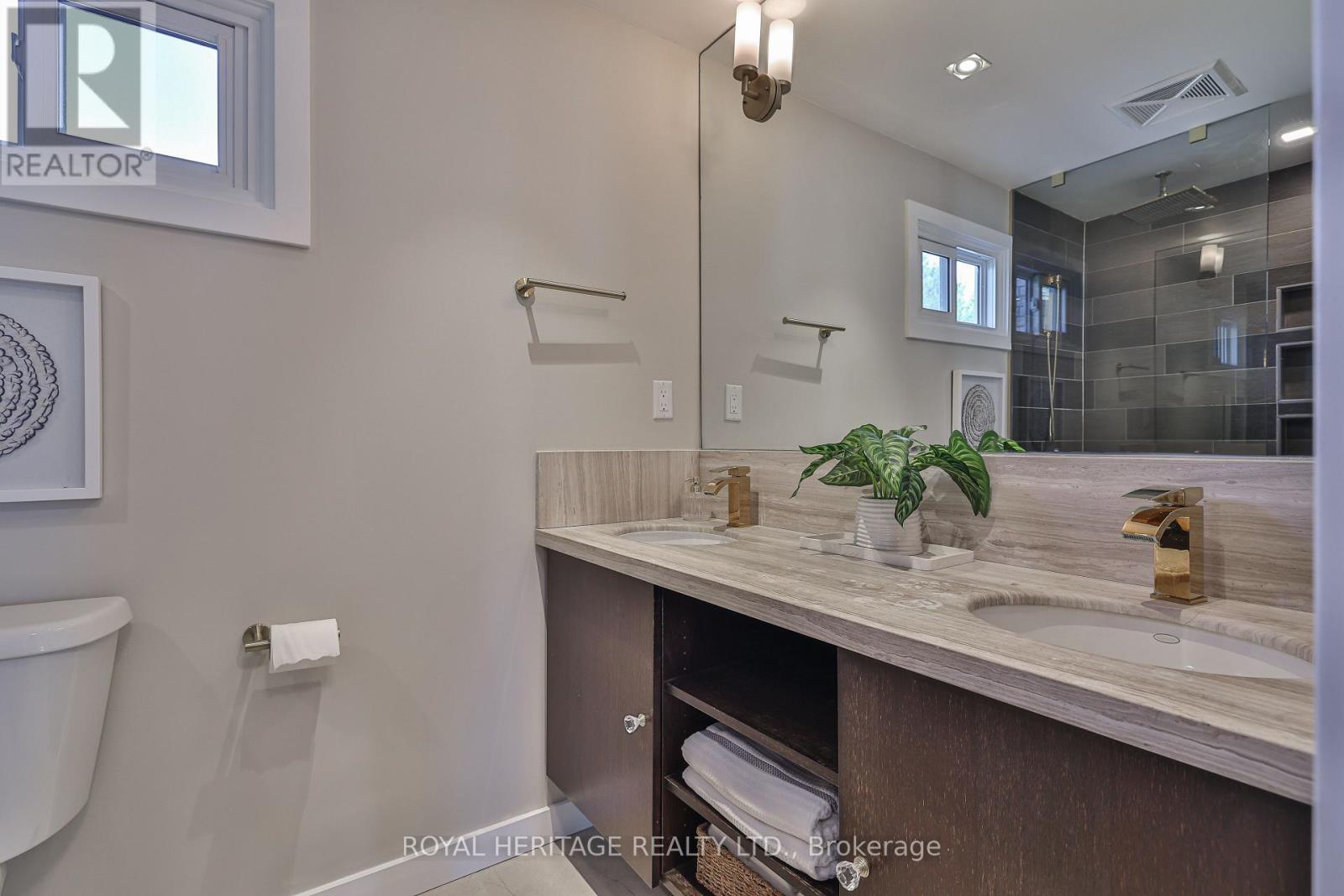 Photo 31 of 532 Powell Road, Whitby ON