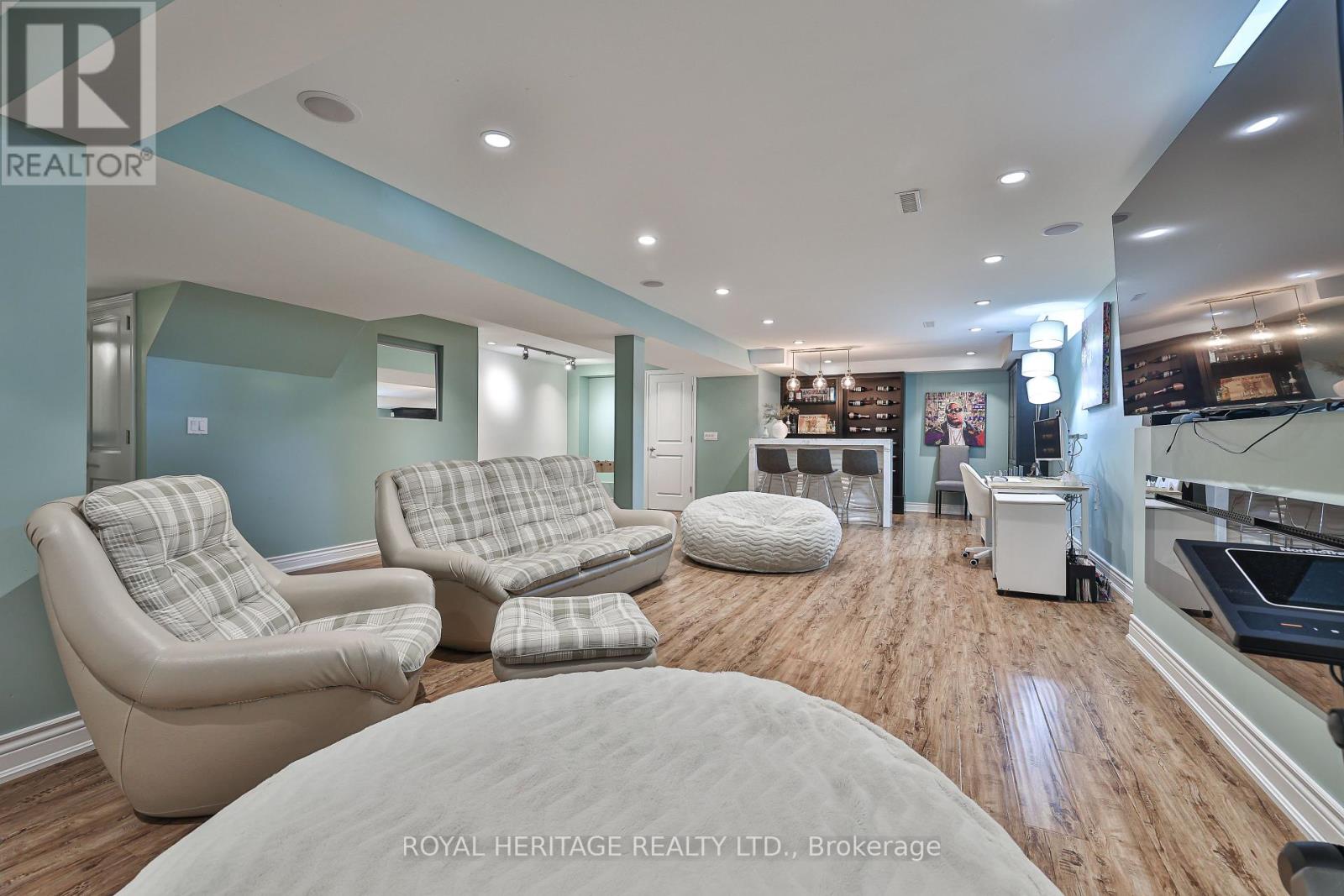Photo 16 of 532 Powell Road, Whitby ON
