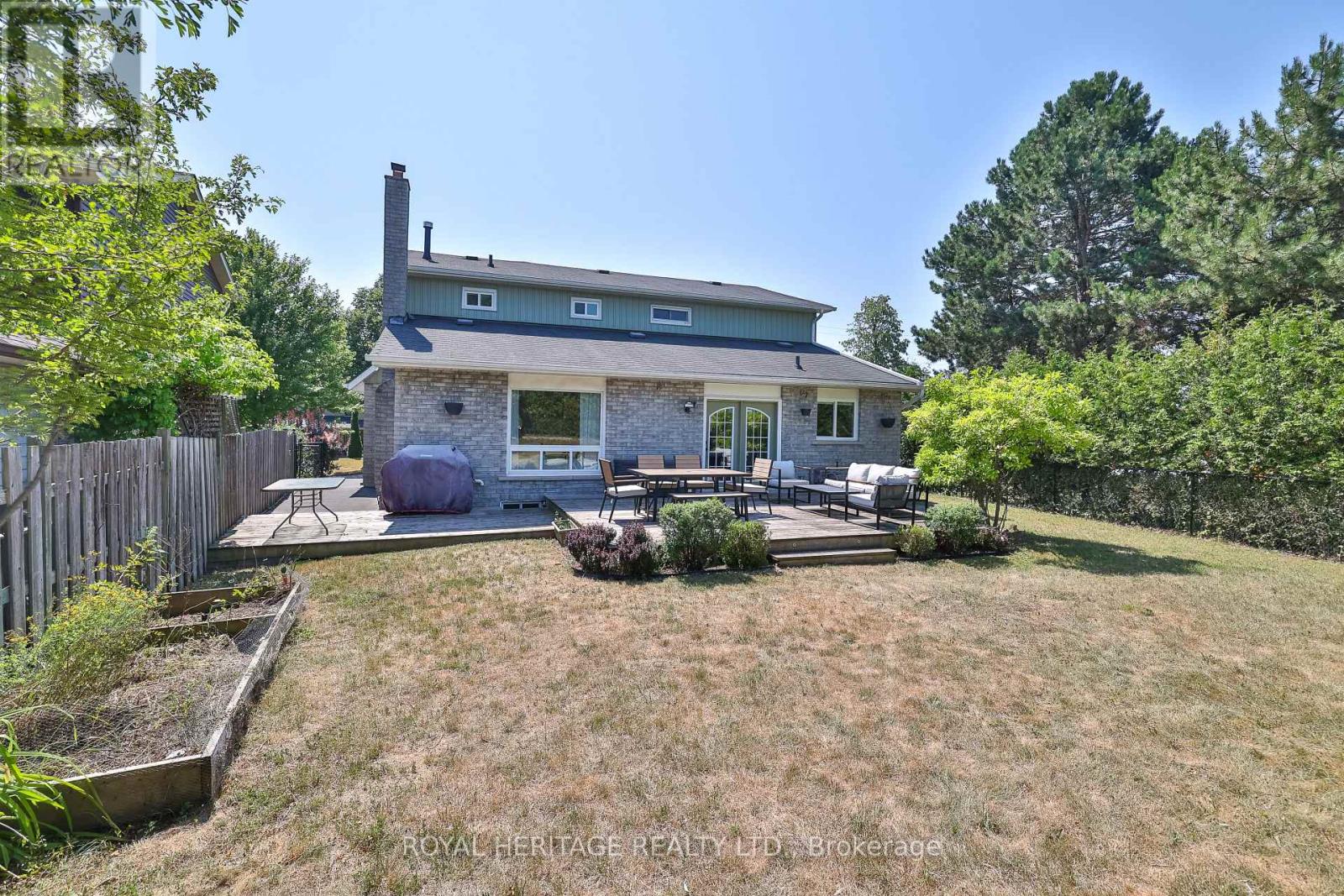 Photo 24 of 532 Powell Road, Whitby ON