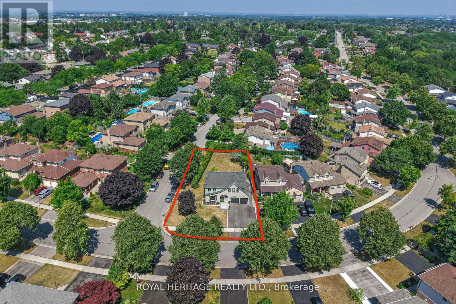 Photo 11 of 532 Powell Road, Whitby ON