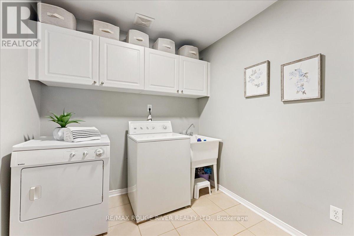 Photo 27 of 76 Merchants Avenue, Whitby ON