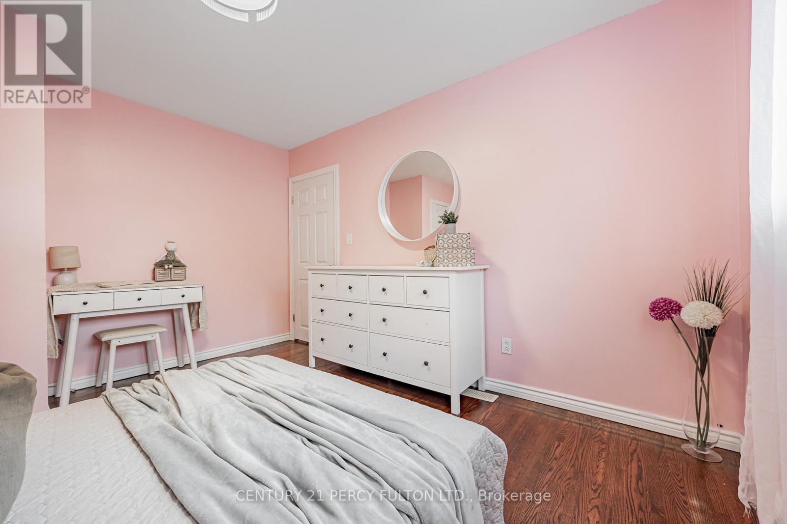 Photo 22 of 904 Somerville Street, Oshawa ON