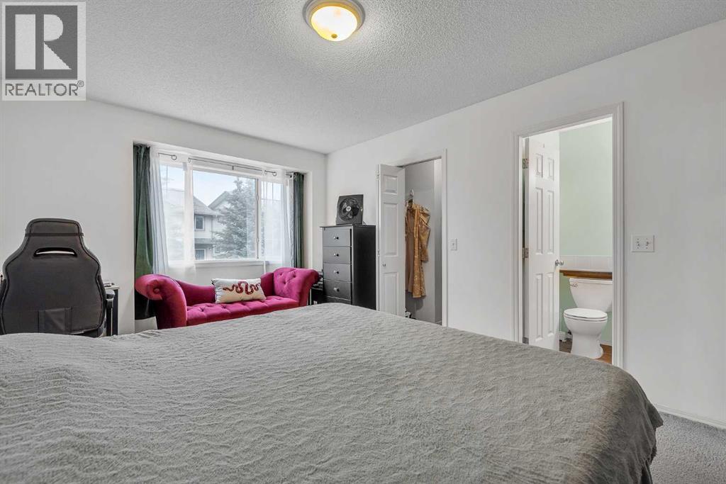 Photo 20 of 245 Citadel Point Nw, Calgary AB