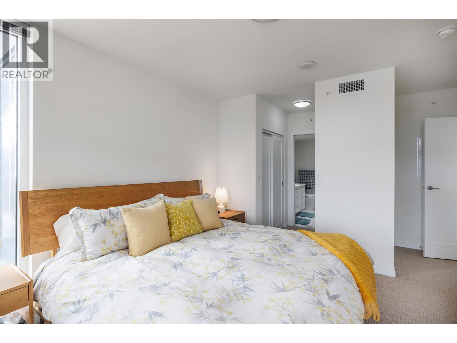 Photo 11 of 485 Groves Avenue Unit 607, Kelowna BC