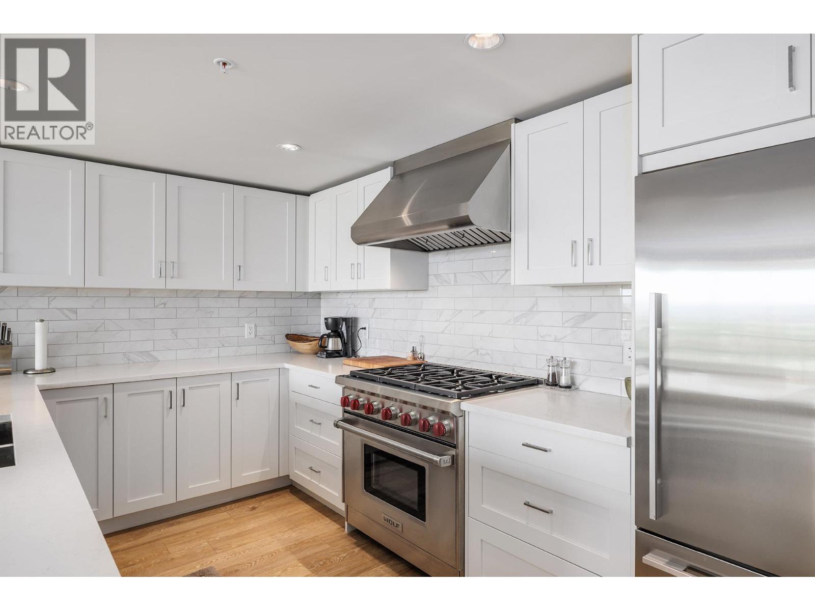 Photo 8 of 485 Groves Avenue Unit 607, Kelowna BC