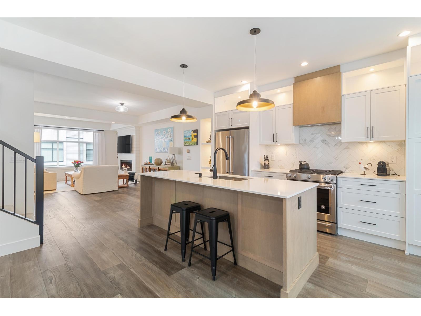 Photo 6 of 7 35810 Mckee Road, Abbotsford BC